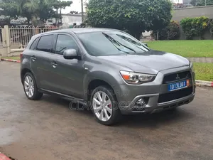 Mitsubishi Outlander 2015 Gris