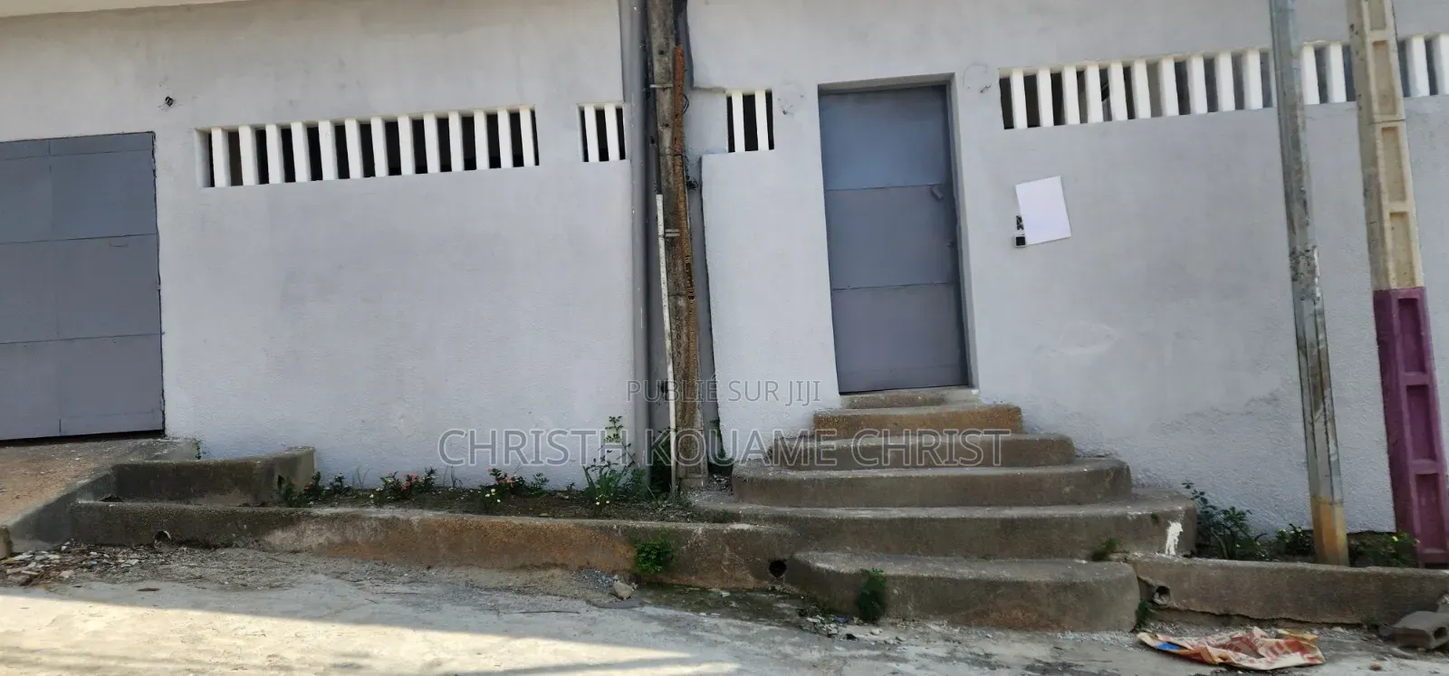 5chbre Villa dans Villa Kouame, Cocody à Louer