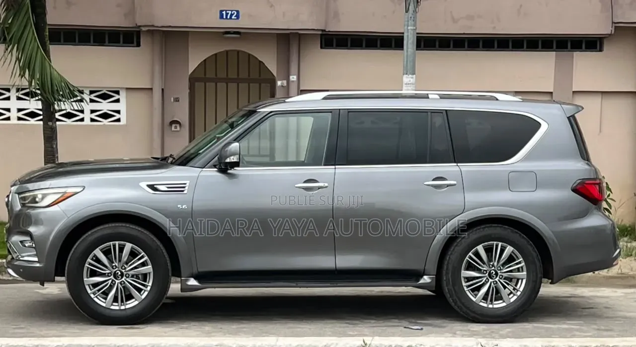 Infiniti QX80 PREMIUM SELECT 2022 Gris