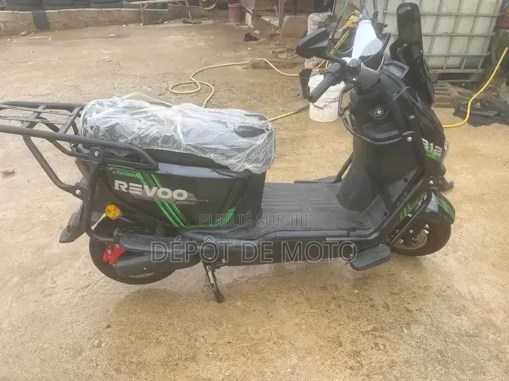 Nouveau Revoo A12 2026 Noir
