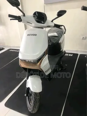 Nouveau Revoo A11 2026 Blanc