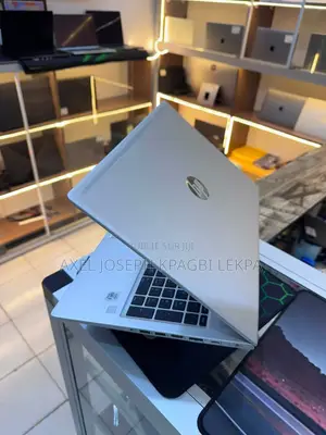 Nouveau HP EliteBook 840 G5 16GB Intel Core i7 HDD 1T