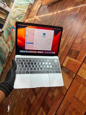 Nouveau Apple MacBook Air 2025 M4 16GB Intel Core i5 HDD 512GB