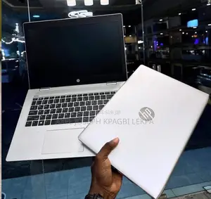 Nouveau Apple MacBook Air 2025 M4 16GB Intel Core i5 HDD 512GB