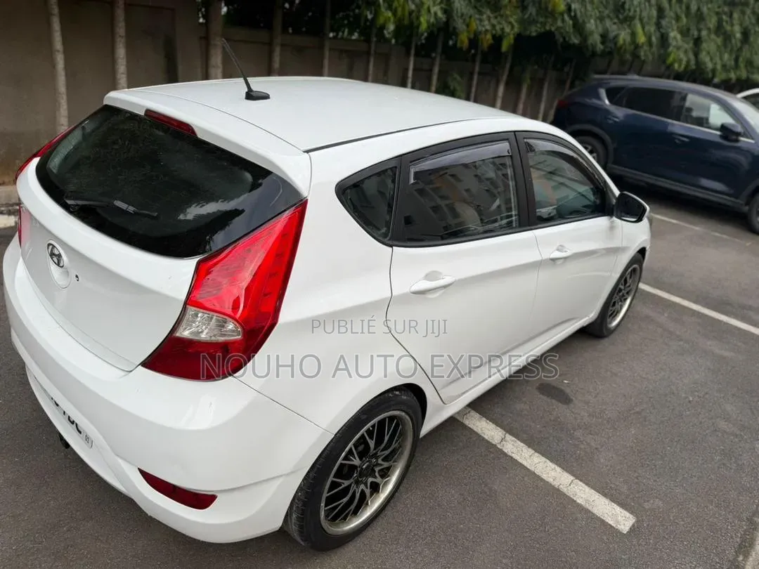 Hyundai Accent 2018 Blanc