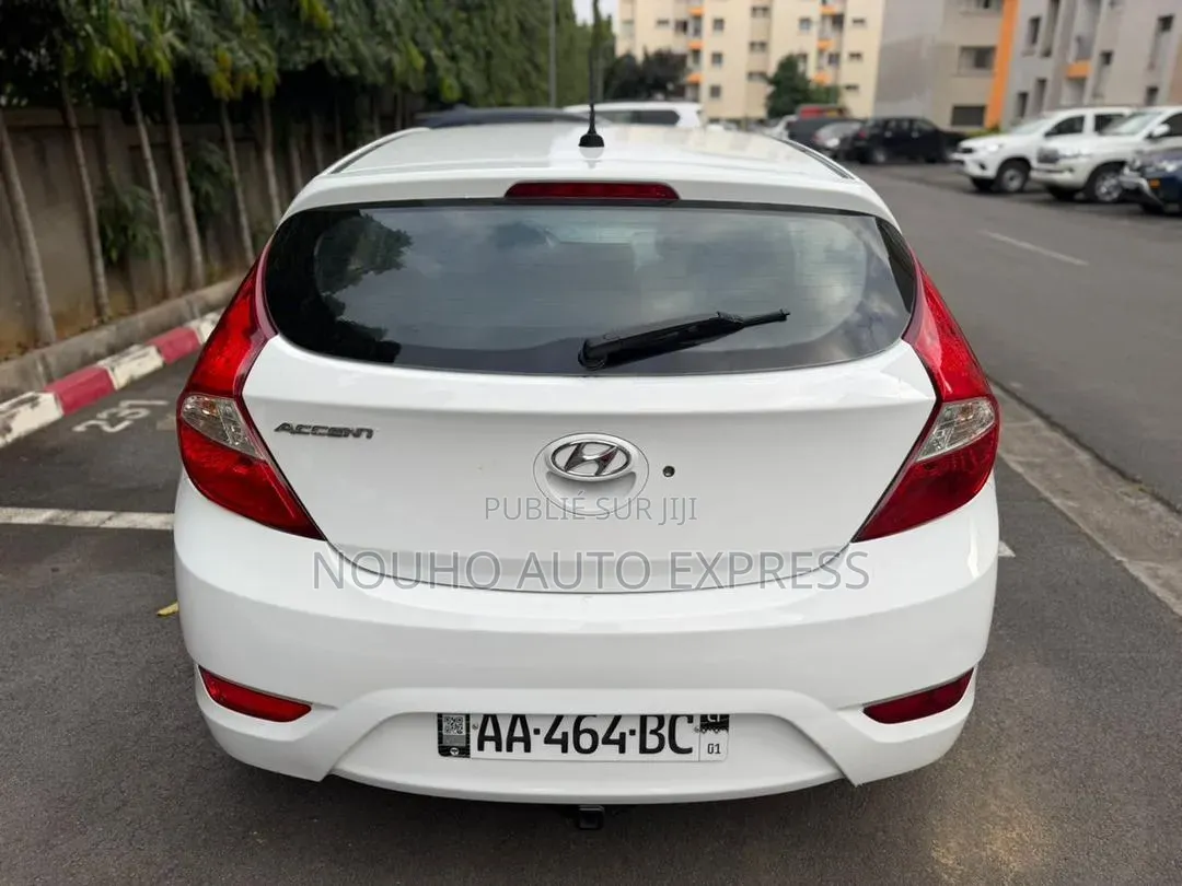 Hyundai Accent 2018 Blanc