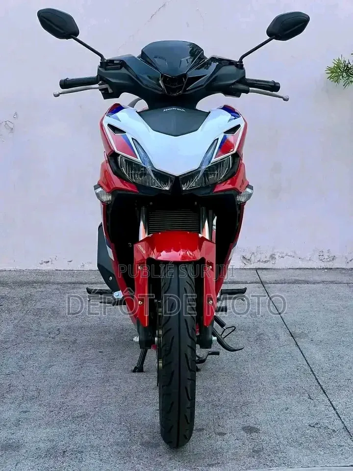 Nouveau Honda Autre 2026 Rouge