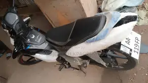 Nouveau TVS HLX 125 2024 Autre