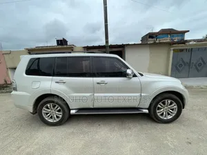 Mitsubishi Pajero 2019 Blanc