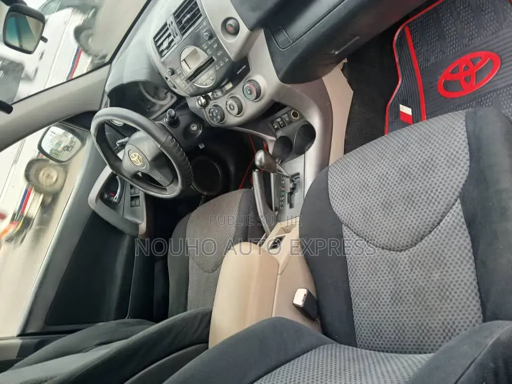 Toyota RAV4 2008 Noir