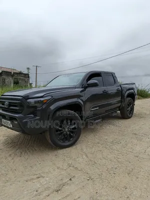 Toyota Tacoma 2024 Noir