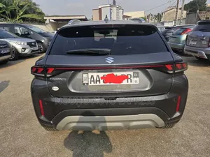 Suzuki Fronx 2025 Gris