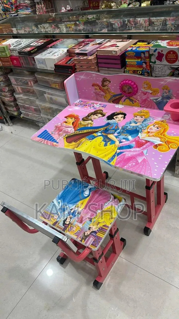 Table Et Chaises