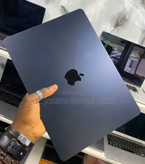 Nouveau Ordinateur portable Apple MacBook Pro 18GB Intel Core i7 HDD 1T