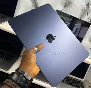 Nouveau Ordinateur portable Apple MacBook Pro 18GB Intel Core i7 HDD 1T