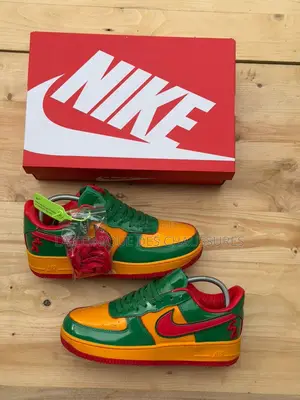Nike Air Force 1 Low