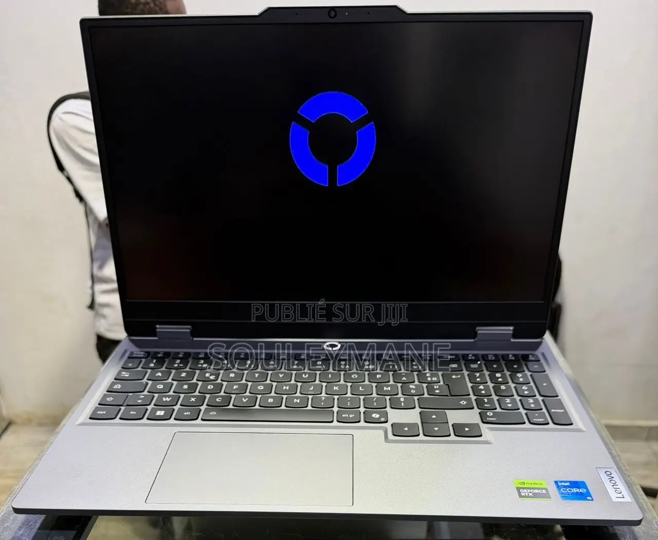 Ordinateur portable Lenovo LOQ 15AHP10 16GB Intel Core i5 SSD 512GB
