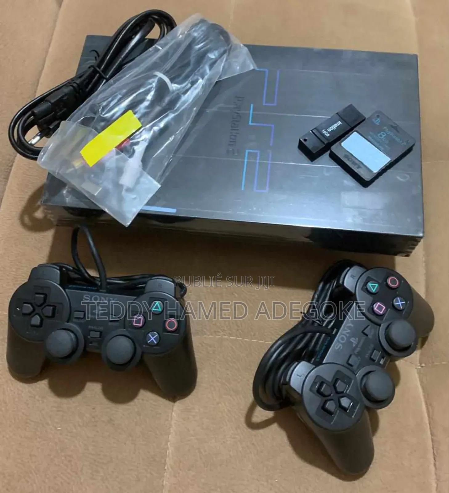 Playstation 2 + 2manettes