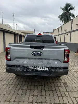 Nouveau Ford Ranger Raptor 4WD SuperCrew 5' Box 2025 Gris