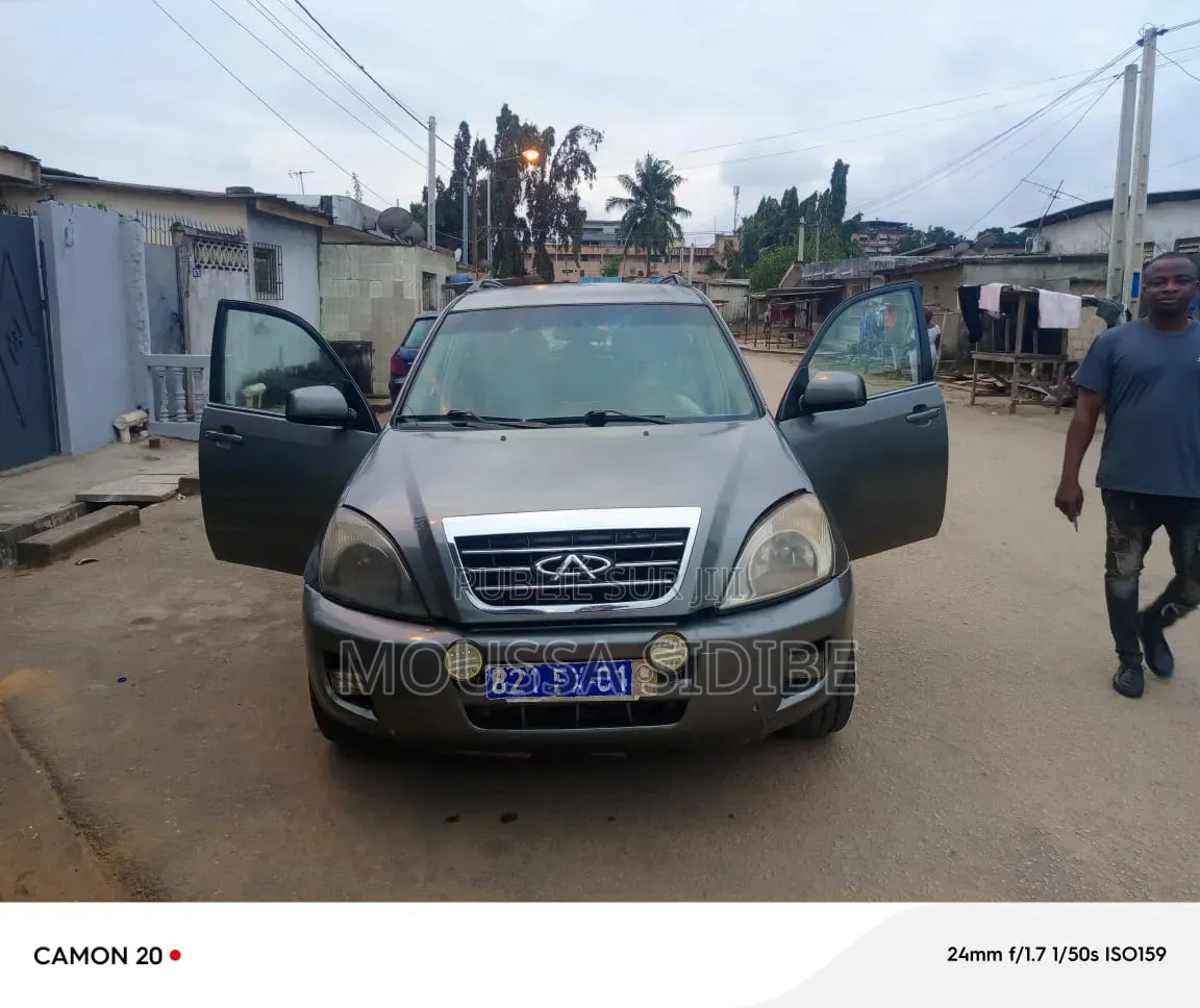 Chery Tiggo 2.0 2012 Gris