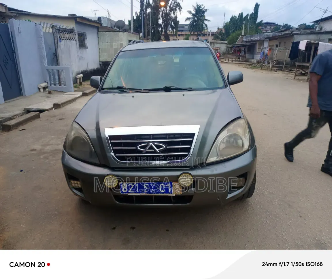 Chery Tiggo 2.0 2012 Gris