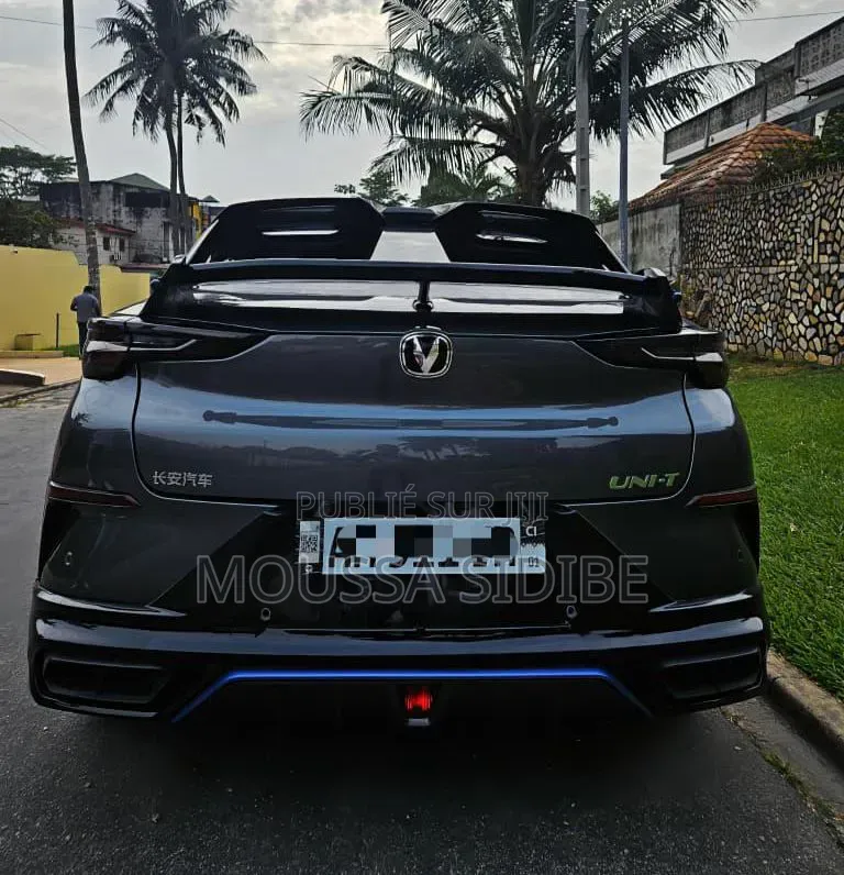 Changan UNI-T 2024 Bleu