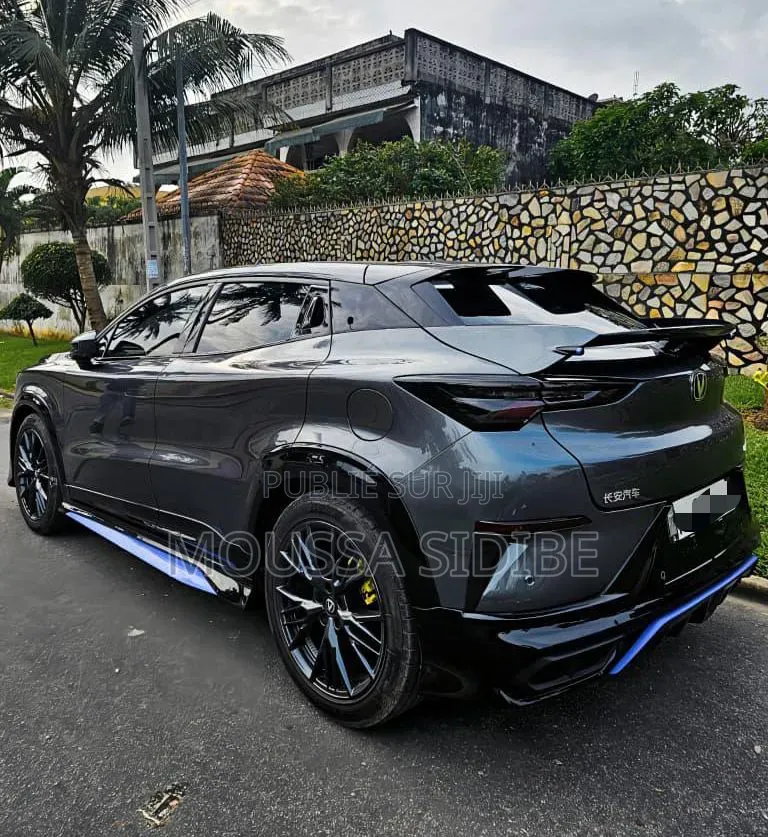 Changan UNI-T 2024 Bleu