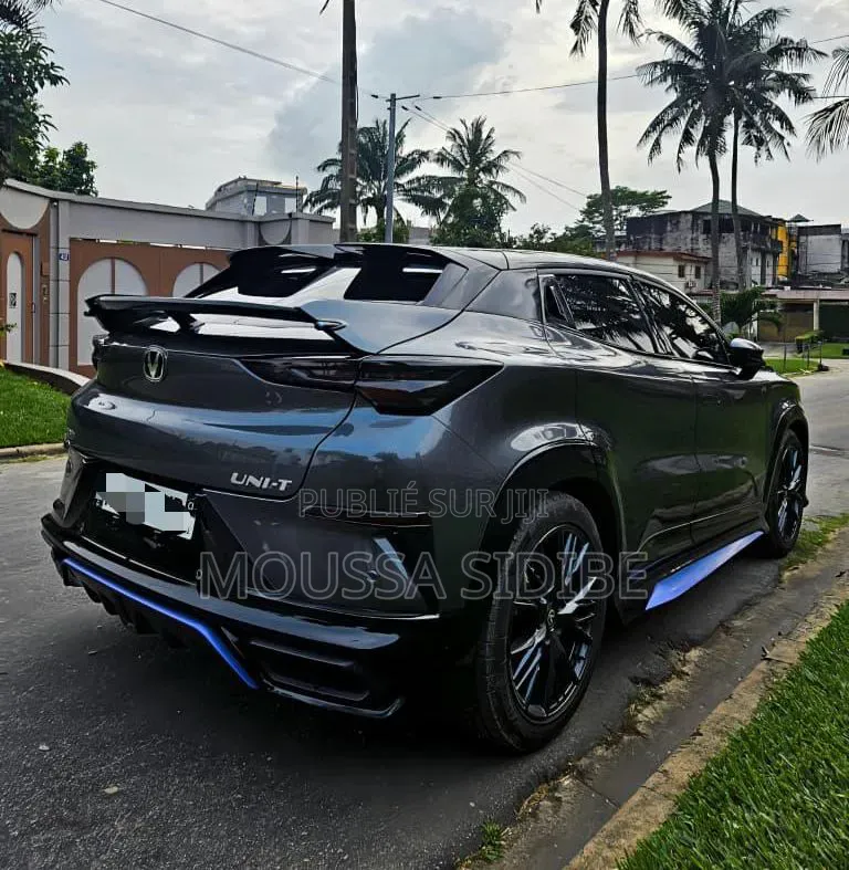 Changan UNI-T 2024 Bleu