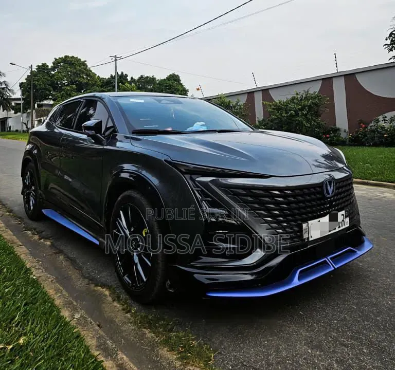 Changan UNI-T 2024 Bleu