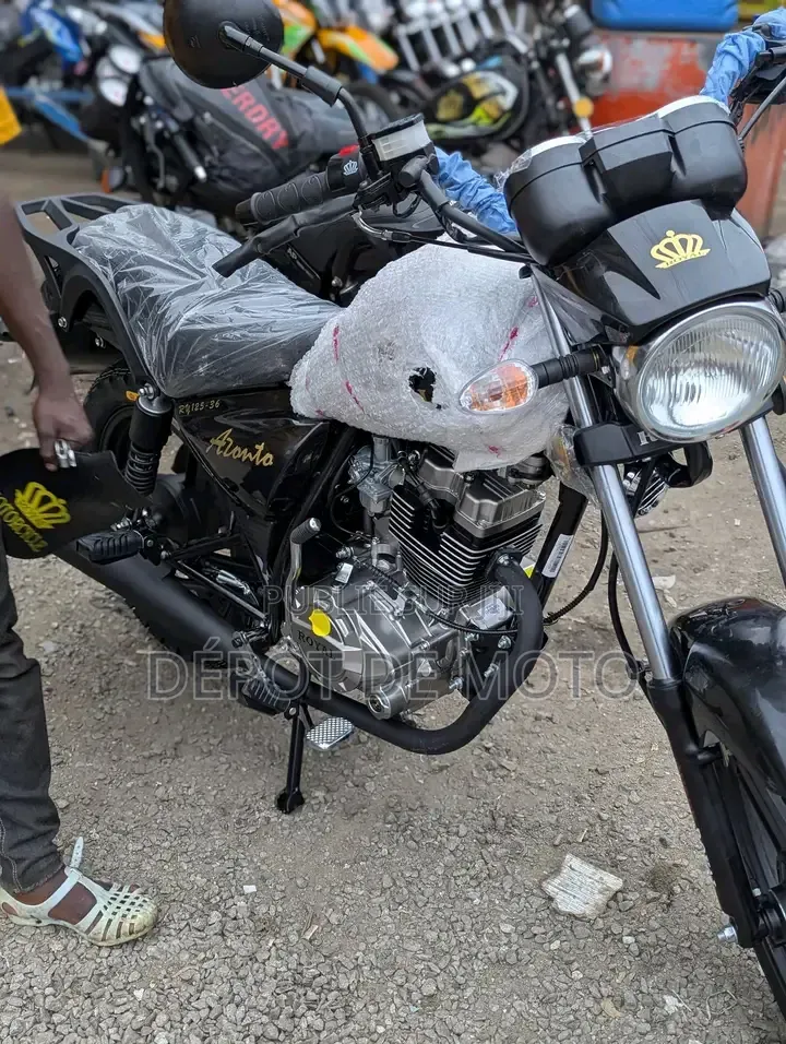 Nouveau Royal RY125 2025 Noir