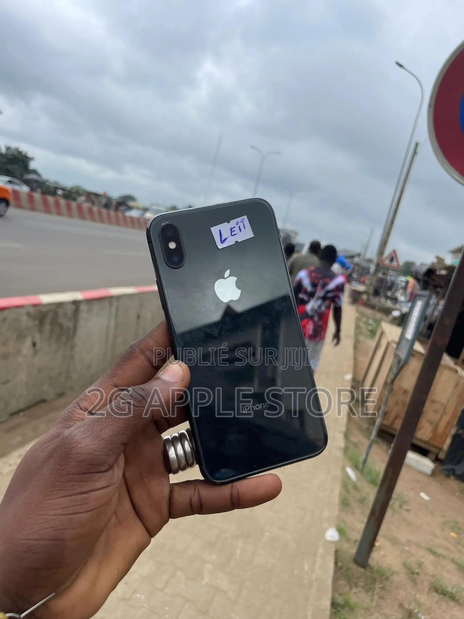 Nouveau Apple iPhone X 64 GB Noir