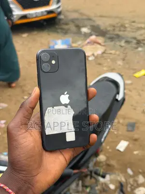 Nouveau Apple iPhone 11 64 GB Noir