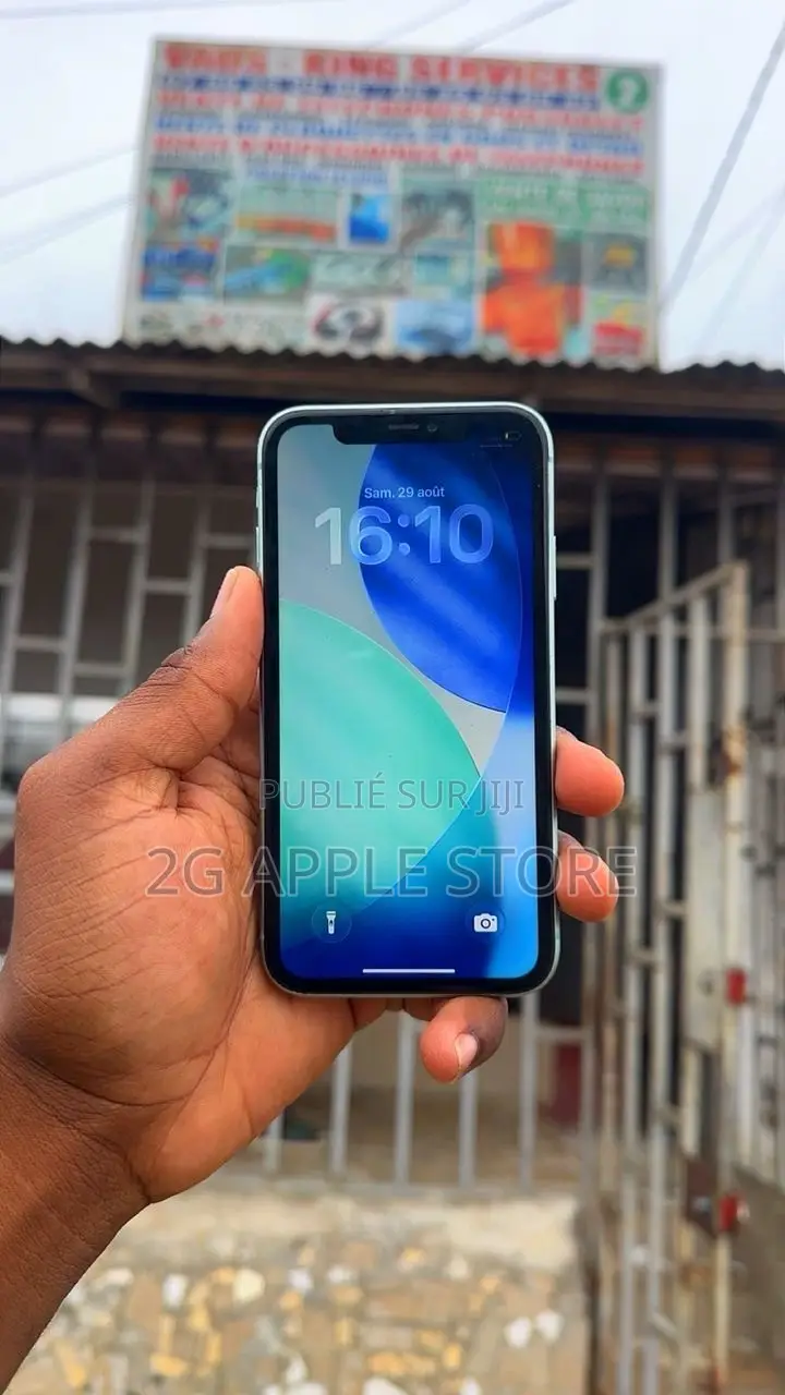 Nouveau Apple iPhone 12 64 GB Vert