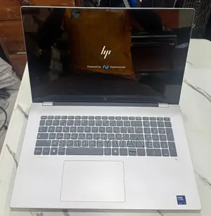Nouveau HP OmniBook 7 14" 16GB Intel Core Ultra 7 SSD 1T