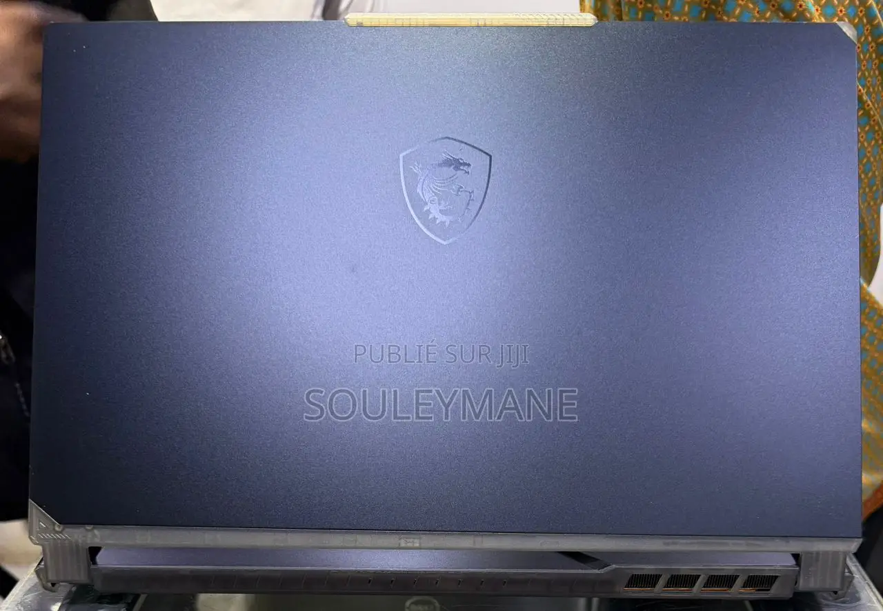 Ordinateur portable MSI Cyborg 15 16GB Intel Core i5 SSD 512GB