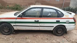 Toyota Corolla 2002 Blanc