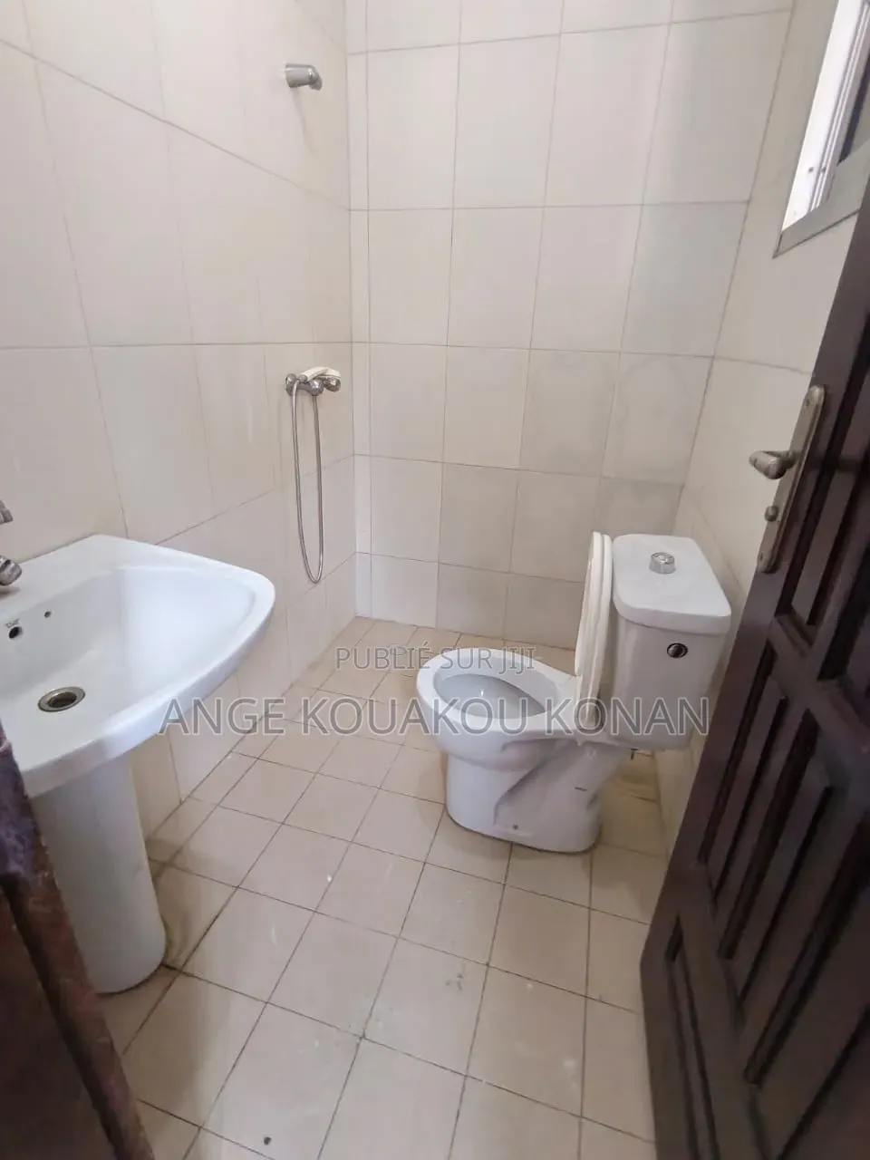 6chbre Duplex dans Ange Immobilier, Cocody à Vendre