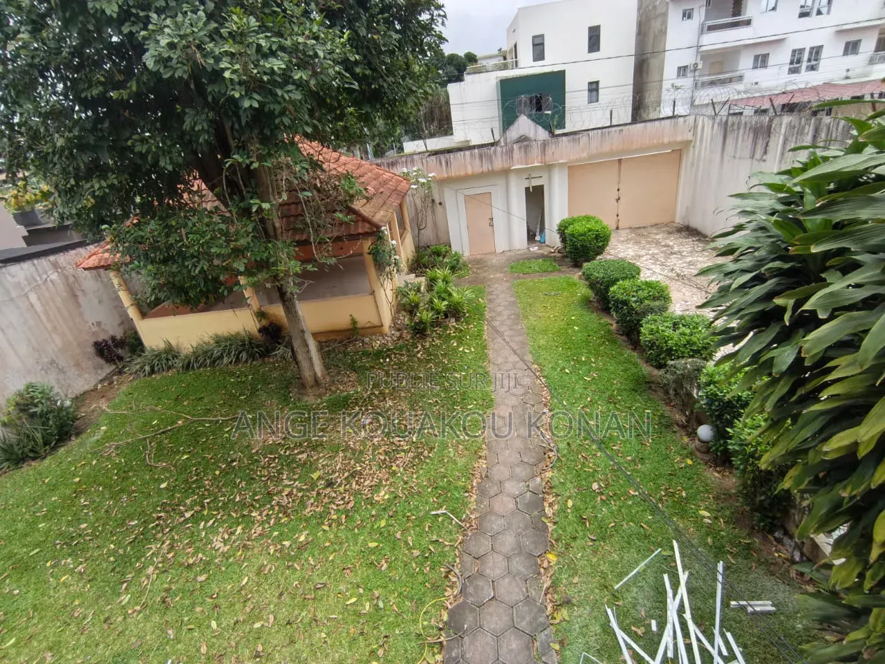 6chbre Duplex dans Ange Immobilier, Cocody à Vendre