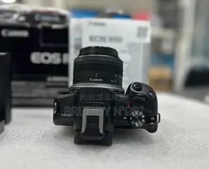 CANON EOS R50 + RF-S 18-45mm Appareil Hybride Compac
