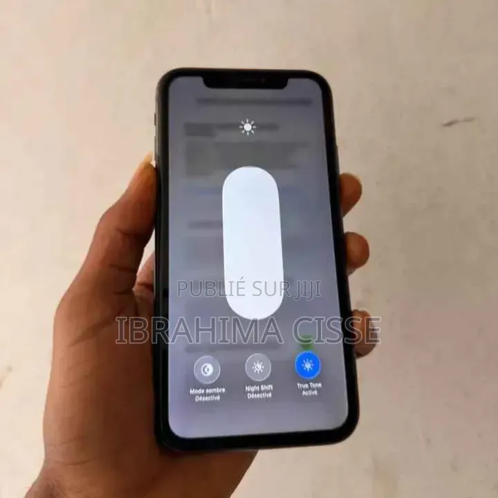 Nouveau Apple iPhone 11 128 GB Noir
