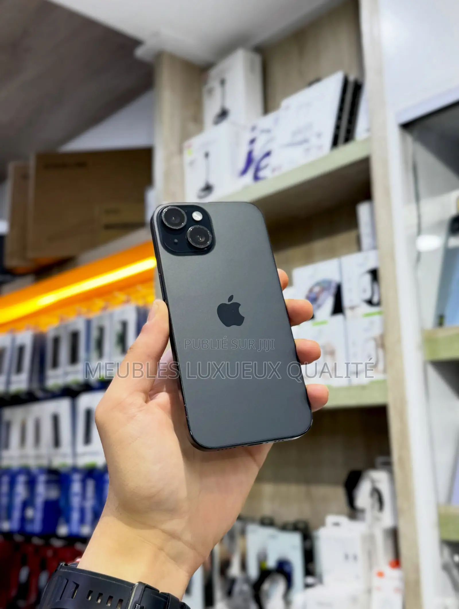 Nouveau Apple iPhone 15 Plus 256 GB Noir