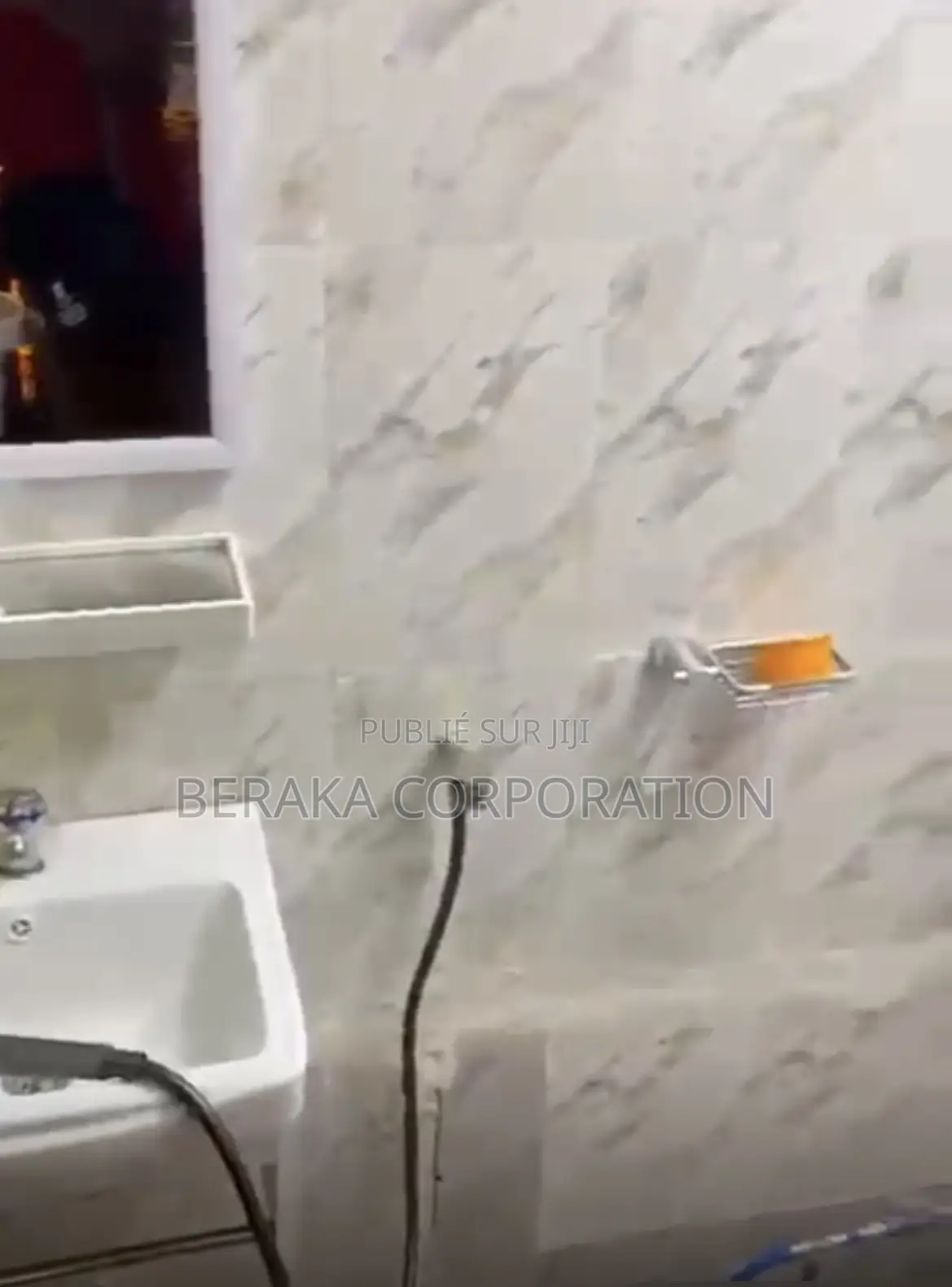 🔥 RESTAURANT ÉQUIPÉ À LOUER – ANGRÉ 9e TRANCHE 📍 Bordure De Voie, Prè