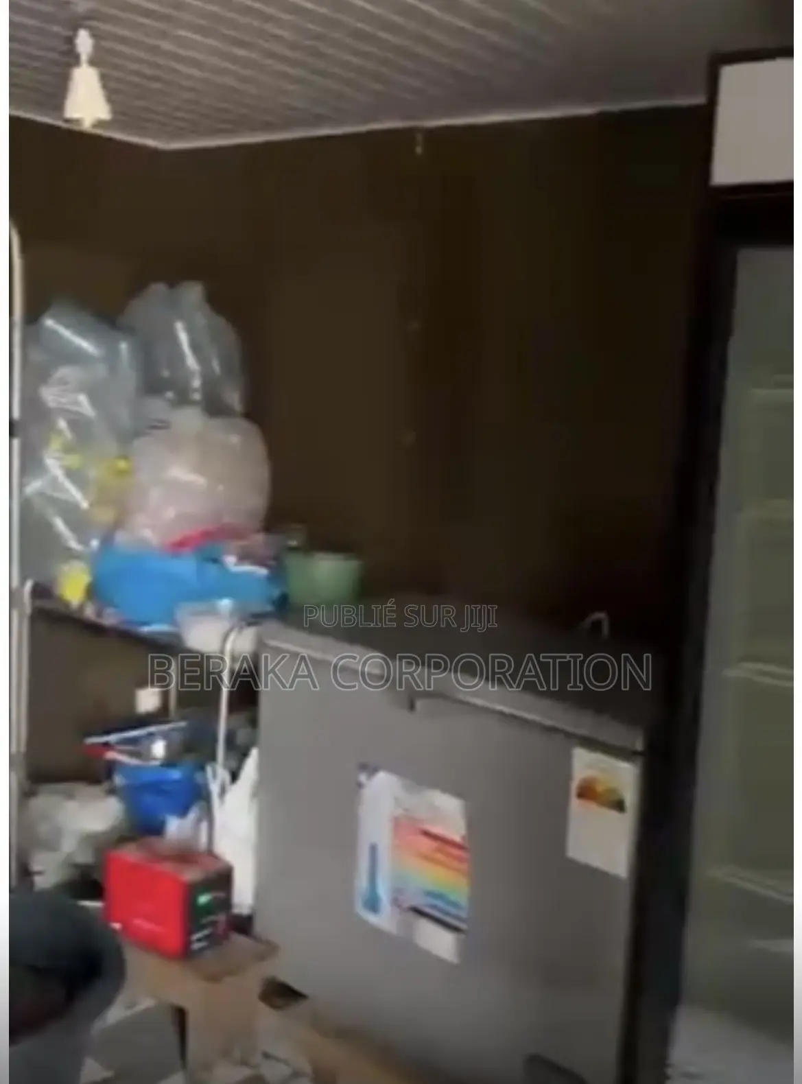 🔥 RESTAURANT ÉQUIPÉ À LOUER – ANGRÉ 9e TRANCHE 📍 Bordure De Voie, Prè