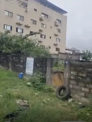 🏡 TERRAIN À VENDRE – MBADON 📍 Voie Principale, À 100 M De L’Ambassad