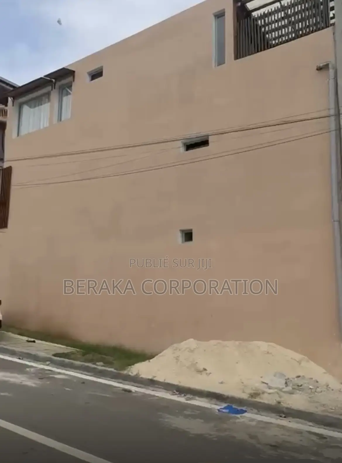 4chbre Duplex dans Beraka Corporation, Cocody à Vendre