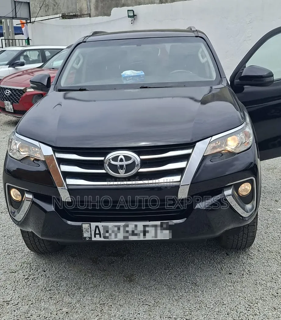 Toyota Fortuner 2020 Blanc