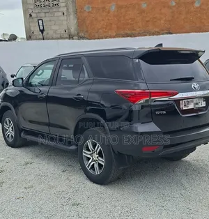 Toyota Fortuner 2020 Blanc