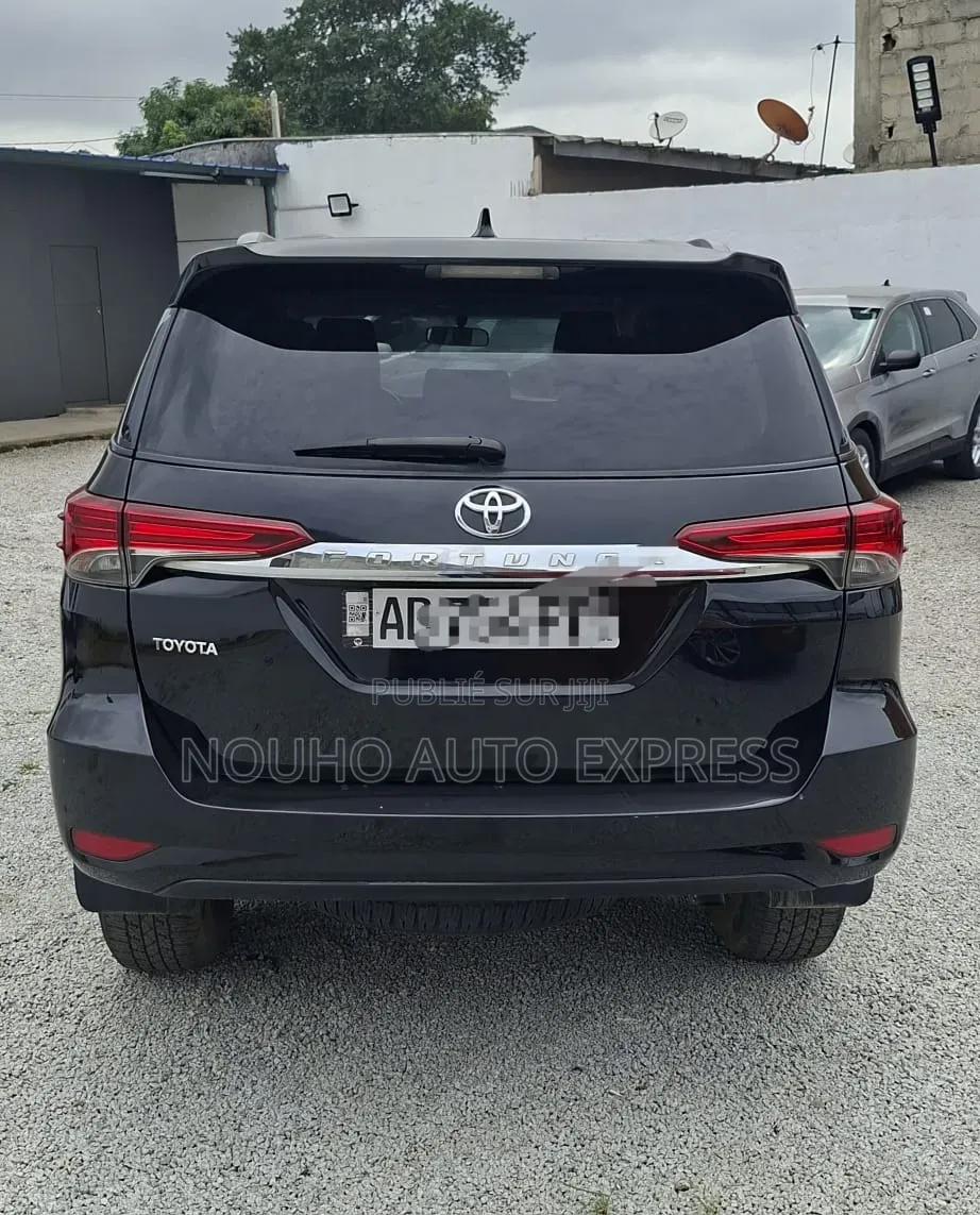 Toyota Fortuner 2020 Blanc