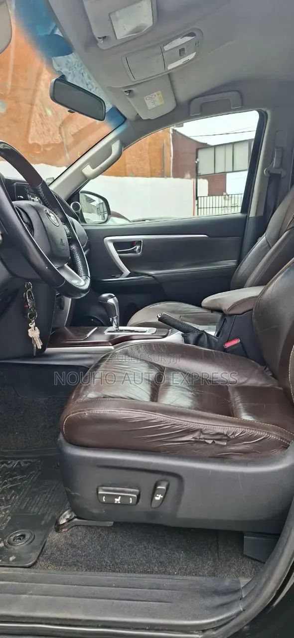Toyota Fortuner 2020 Blanc