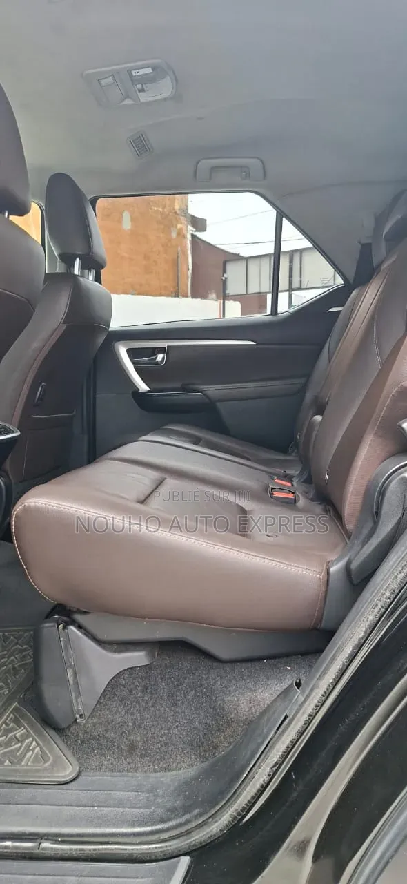 Toyota Fortuner 2020 Blanc